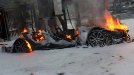 010215_motor_tesla_fire.vresize.1200.675.high.63.jpg
