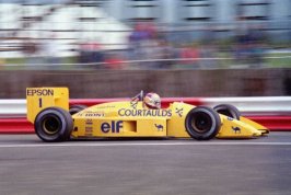 lotus-100t-piquet-photo-silverstone-pits-1988-1384-p.jpg