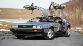 2015-553714-1983-delorean-dmc-121.jpg