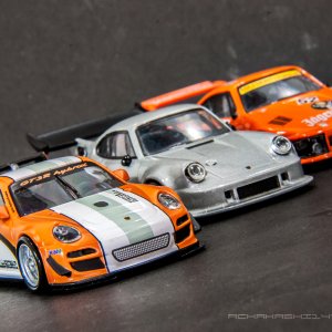 1:64 scale Porsche racers