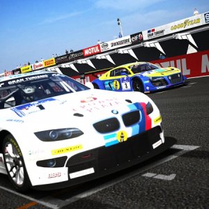 BMW M3 GT V AUDI R8 GT6 RACE START.jpg