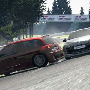 Media 'Deep Forest Raceway_7.jpg' in category 'Gran Turismo 6'