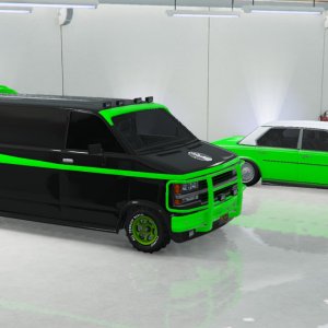 CallmeDan Green crewview 2