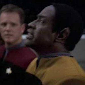 Star Trek: Voyager - The Doctor Sings for Tuvok