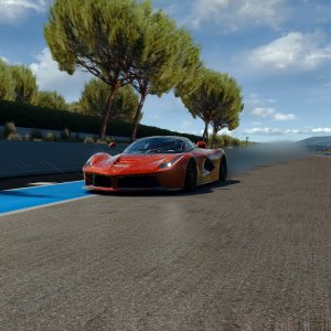 Screenshot_ferrari_laferrari_corse_clienti_paul_ricard_2019_12-7-121-21-48-25.jpg