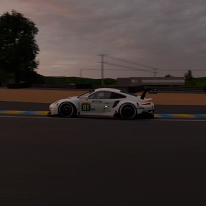 Porsche lemans 4