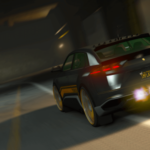(HD) Nothing gets in the way of the Pegassi Toros: undisputed big boss of SUVs, making pace 2