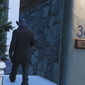 Visiting fellow co-worker Franklin on an icy Los Santos day 5