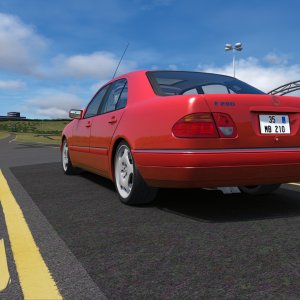 Screenshot_mercedes_w210_sedan_princegeorge_9-2-122-21-50-5.jpg