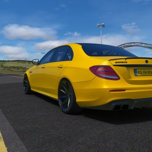 Screenshot_mercedes_amg_e63_brabus_800_princegeorge_9-2-122-21-42-8.jpg