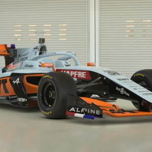 Alpine v McLaren Front