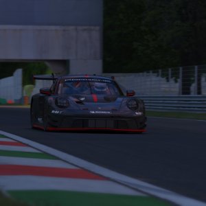 Screenshot_lm_911_992_gt3r_monza_8-3-123-6-5-48.jpg
