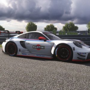 Screenshot_lm_911_992_gt3r_tmm_slovakiaring_9-3-123-14-11-7.jpg