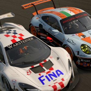 McLaren v Porsche