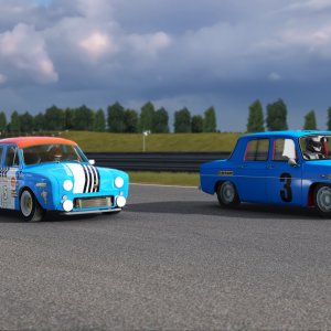 Screenshot_renault_8_gordini - second essai_tmm_slovakiaring_14-4-123-20-51-10.jpg