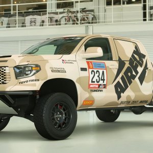 Airfix_Dakar_Toyota_Tundra_1