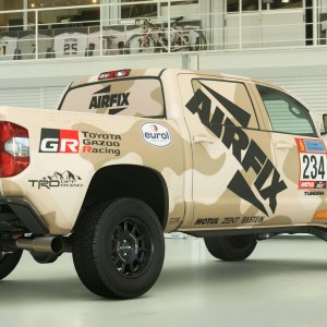 Airfix_Dakar_Toyota_Tundra_2