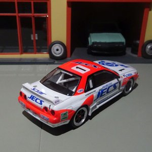 Unisia Jecs Nissan GT-R R32 '92