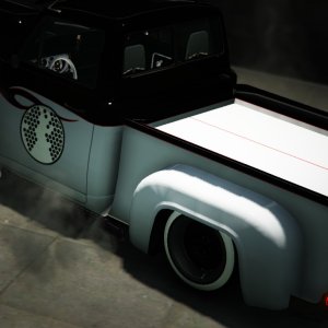 Cradle to the grave: Tim Vapid's abominable Slamvan Custom 17