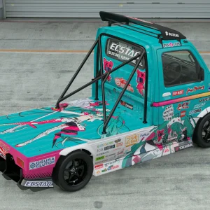 04_Goodsmile_Race_Truck_Rear.webp