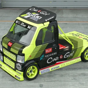 07_Car-Guy-MKS_Race_Truck_Front.webp