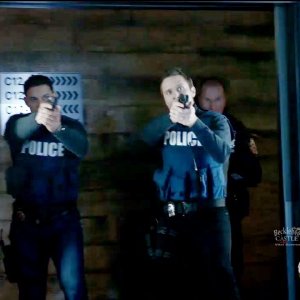 Castle 8x22 - Esposito and Ryan Rescue Castle