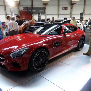 Mercedes AMG GT: Now in fiery red!