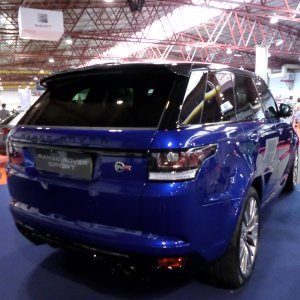 Ranger Rover SVR: Beefy muscles, and Jaaaag power. What's not to like?