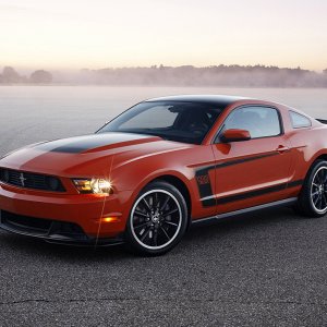 2012_Ford_Mustang_Boss_302