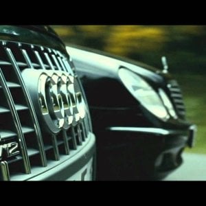 TRANSPORTER 3 - Audi A8 vs. Mercedes E-class