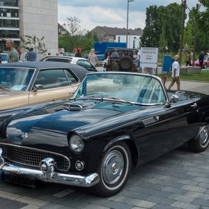 Ford Thunderbird