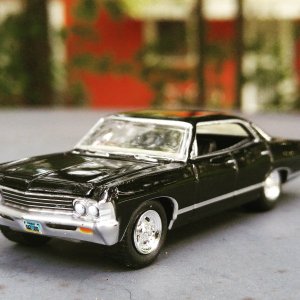 1/64 Greenlight: Supernatural 67 Impala