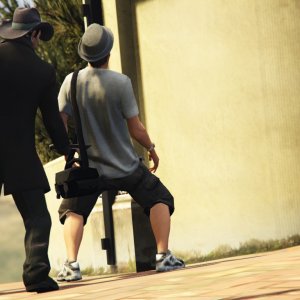 Jake meets annoying paparazzi 6