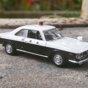 TLV: Mazda Luce Police