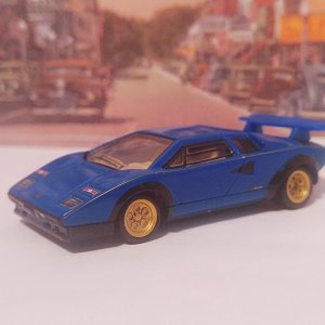 Tomica Premium: Lamborghini Countach