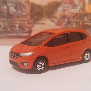 I was forced to buy it. Tomica: Honda FIT RS