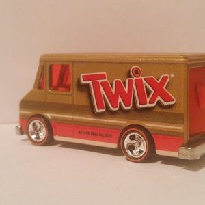 Hot Wheels: Twix Delivery