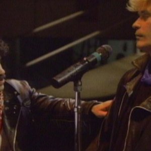 Hall & Oates - Some Things Are Better Left Unsaid