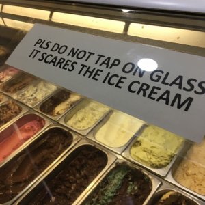Tapping the glass is the ice cream's phobia