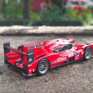 1/64 Spark: Porsche 919