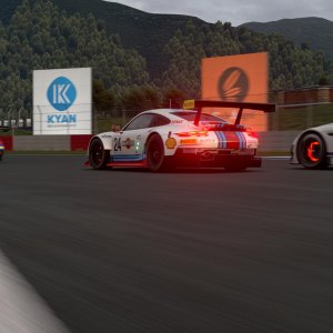 Overtaking the Bimmer for second place at Kyoto