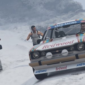 Grand Theft Auto V - Rallying In The Snow - 02