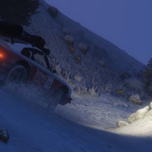 Grand Theft Auto V - Rallying In The Snow - 43