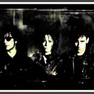 Black Rebel Motorcycle Club - Mama Taught Me Better