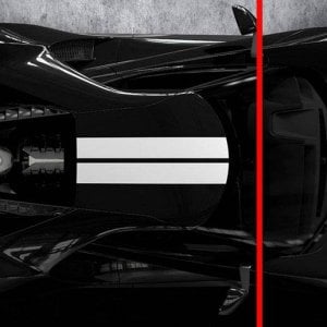 The misaligned side mirrors of the 2017 Ford GT