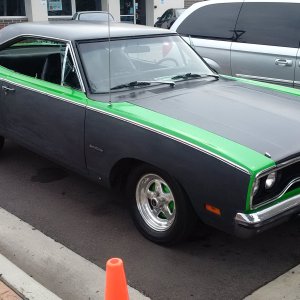 Plymouth Satellite