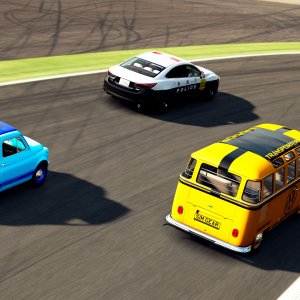 GT Meme cup underway