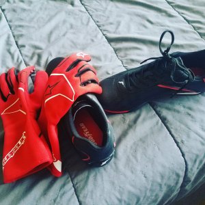 Gloves_Shoes