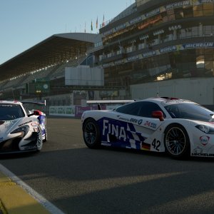 Mclaren FINA Family