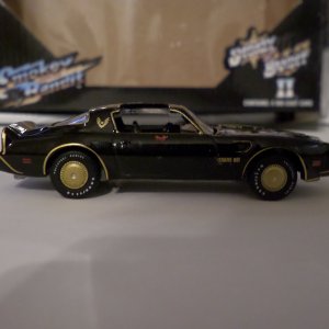 Smokey and a lot of Bandits: Greenlight Models' Smokey & The Bandit 4-car set - Bandit's spare Chicken; Pontiac Turbo Trans Am 2